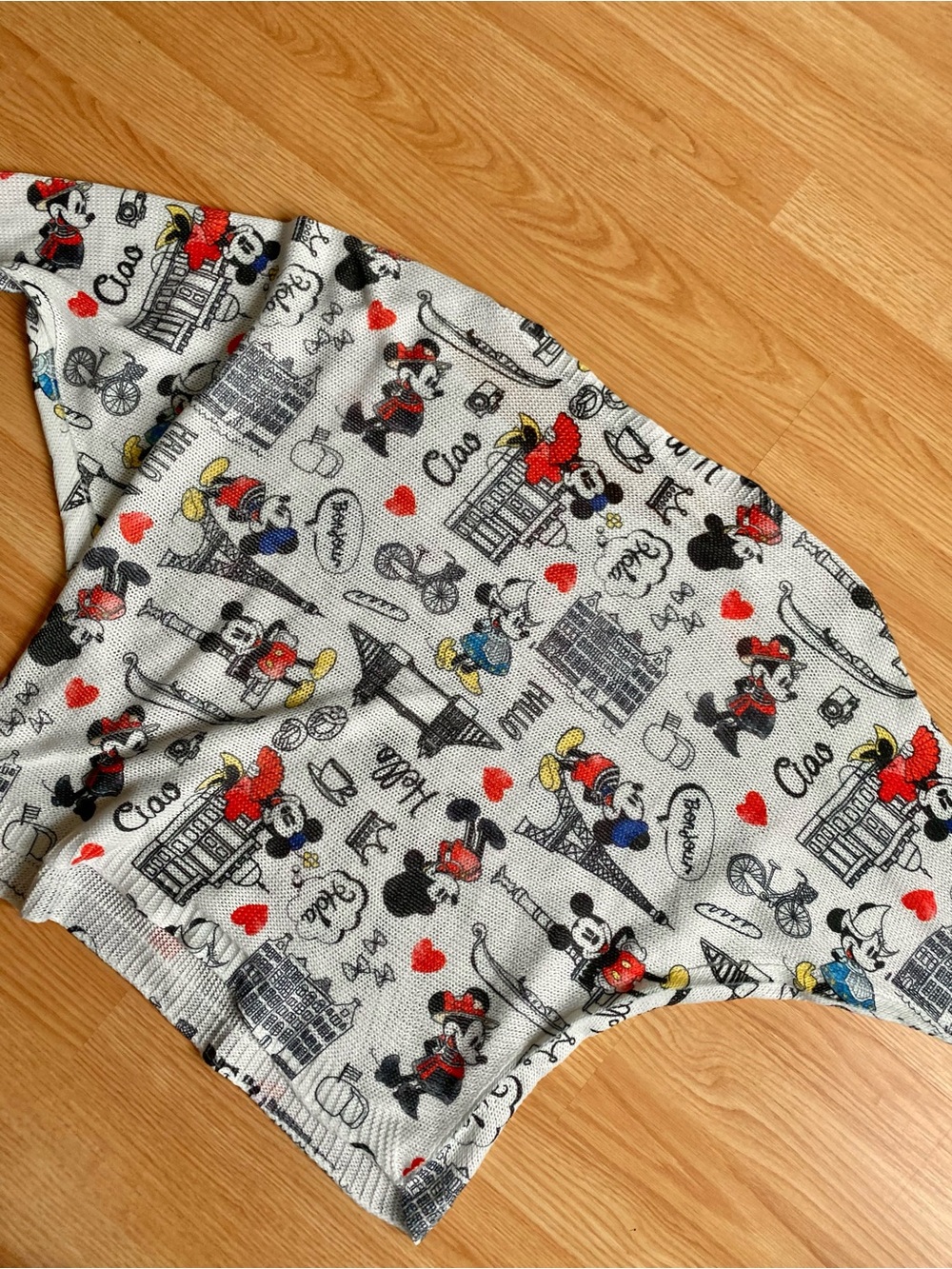 Vintage Disney Sweater Mickey Mouse Europe Graphic Print - Picture 7 of 9